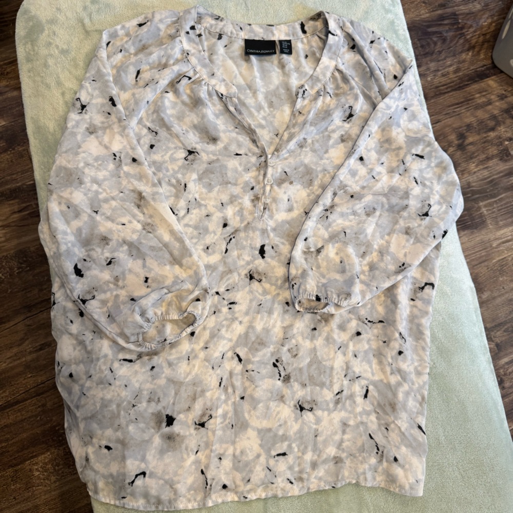 Gray and Black Patterned Blouse